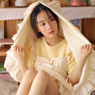 超火真人女生好看的图片头像