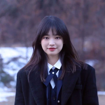 超火真人女生好看的图片头像