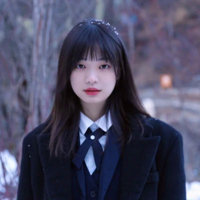 超火真人女生好看的图片头像