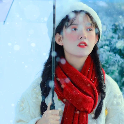 超火真人女生好看的图片头像