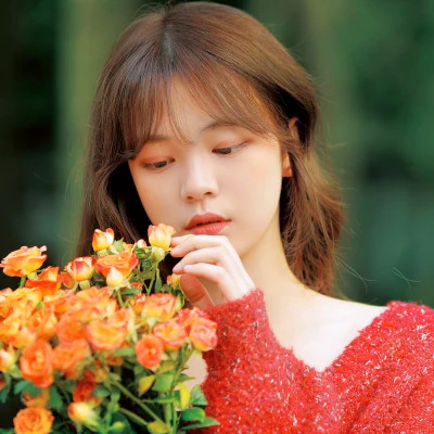 超火真人女生好看的图片头像