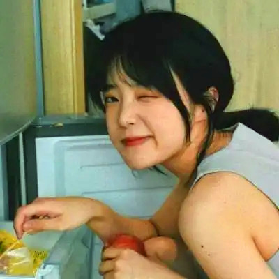 女人高雅温柔头像