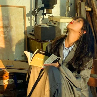 女人高雅温柔头像