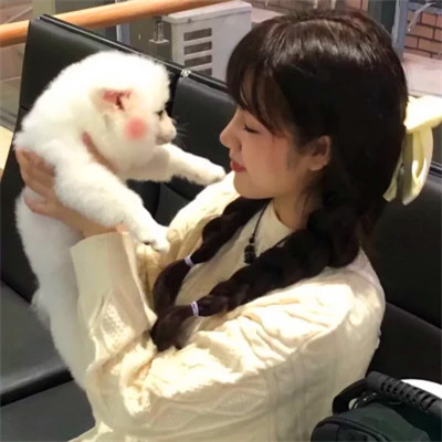 女人高雅温柔头像