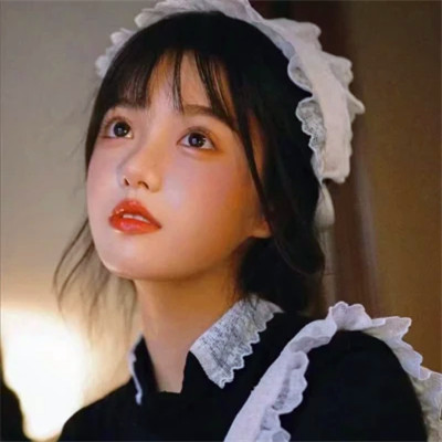 女人高雅温柔头像