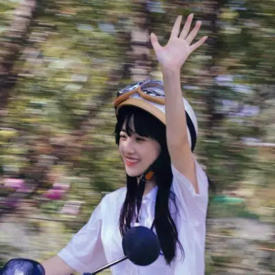 女人高雅温柔头像