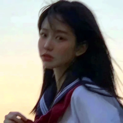 女人高雅温柔头像
