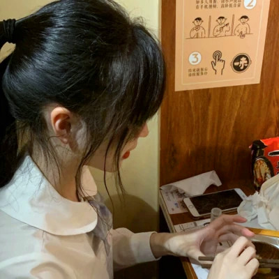 头像女ins高级质感温柔