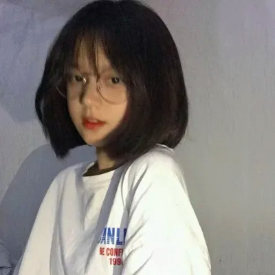 高质量女生头像ins真人