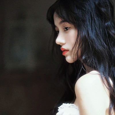 女生复古怀旧头像