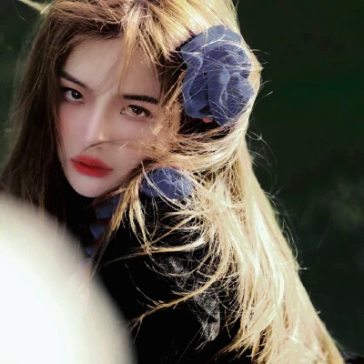 女生复古怀旧头像