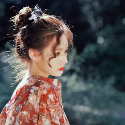 女生复古怀旧头像