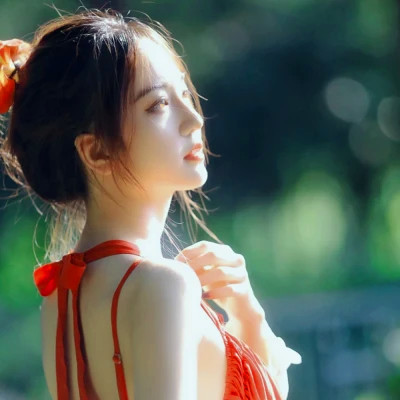 女生头像质感复古