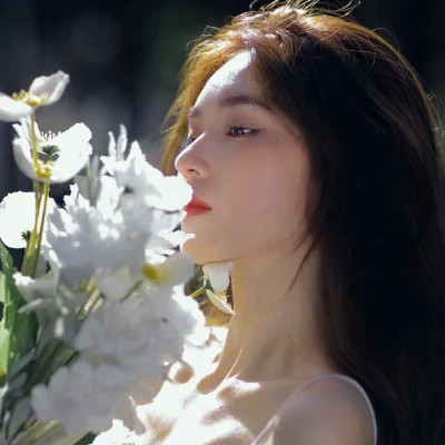 女生头像质感复古