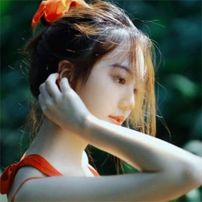 女生头像质感复古