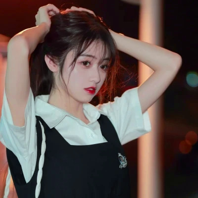 女生头像质感复古