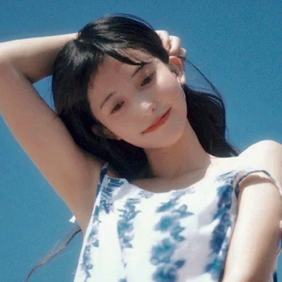复古清新淡雅的头像女