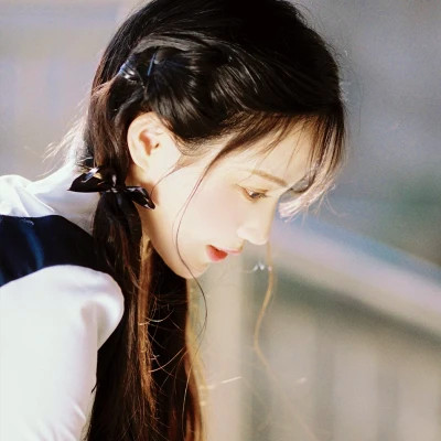 文艺温柔女生头像