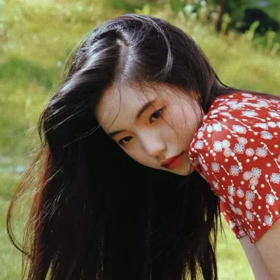 文艺温柔女生头像