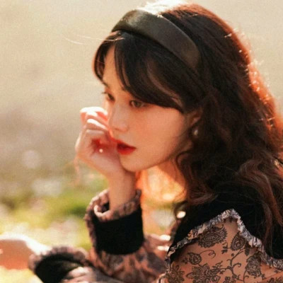 文艺温柔女生头像
