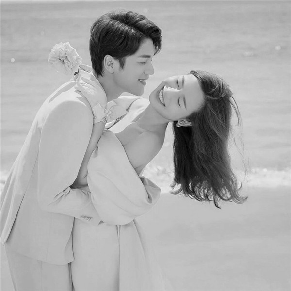 黑白男女情头图片真人