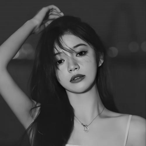 高冷范黑白女生头像