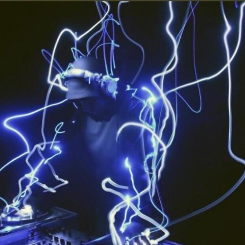 科技感拉满的炫酷霸气头像图片