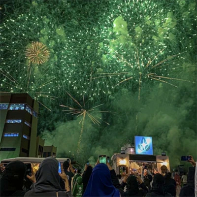 2026网络最火背景图片与头像