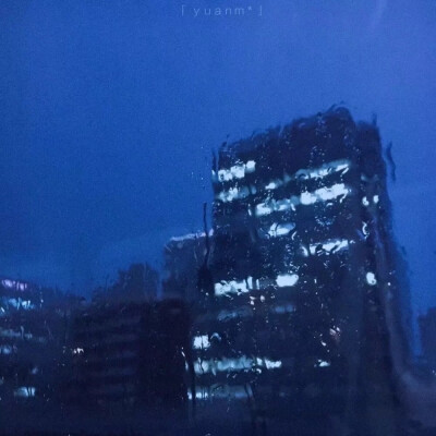 高级蓝色治愈系背景图片头像