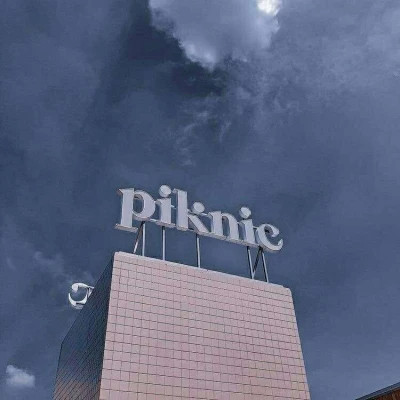 背景图片干净治愈系蓝色头像