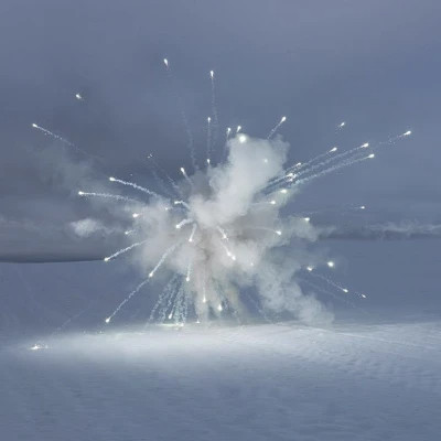 背景图片干净治愈系蓝色头像