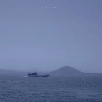 背景图片干净治愈系蓝色头像