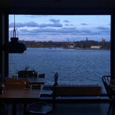 背景图片干净治愈系蓝色头像