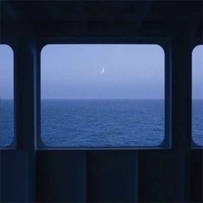 背景图片干净治愈系蓝色头像