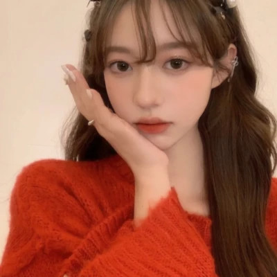 女生头像红色系最火最新图片