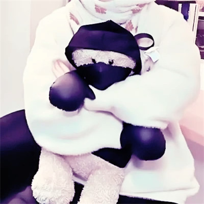 2025年高级情侣头像一人一张