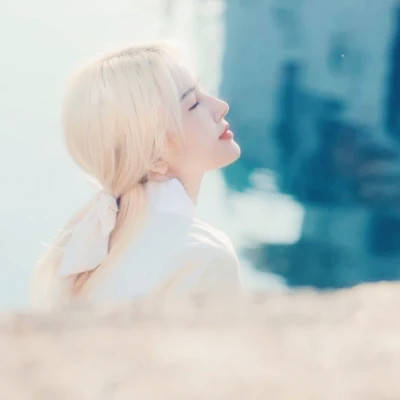 2025年高级情侣头像一人一张