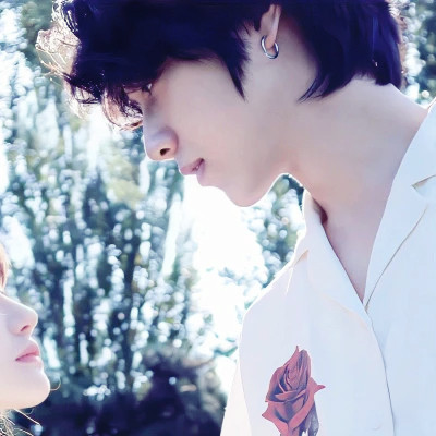 2025年高级情侣头像一人一张