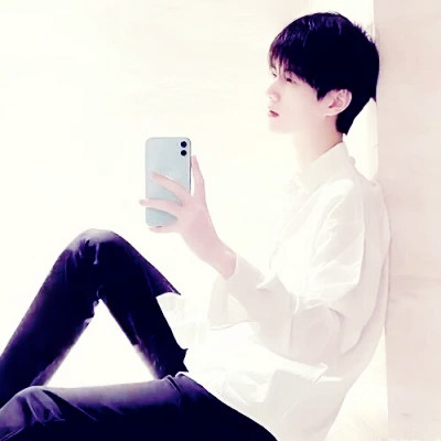 2025年高级情侣头像一人一张