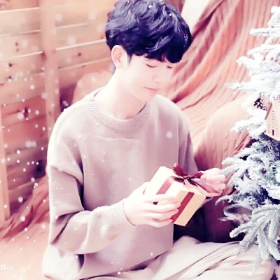 2025年高级情侣头像一人一张