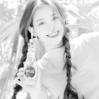 高级真人情头黑白一男一女图片