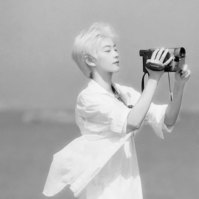 高级真人情头黑白一男一女图片
