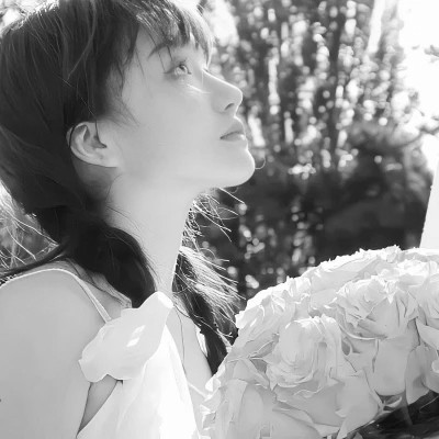 高级真人情头黑白一男一女图片