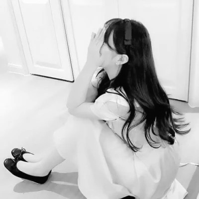 高级真人情头黑白一男一女图片