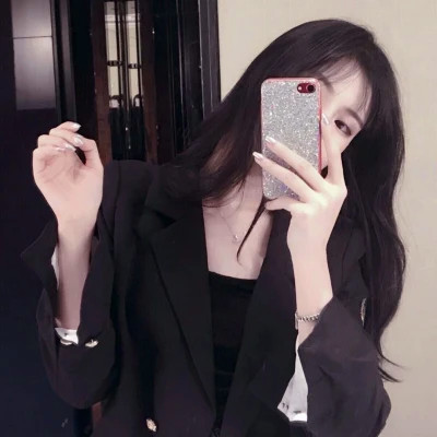 2025年超火好看一男一女单人情侣头像图片