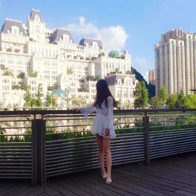 2025年情侣头像真人一人一张
