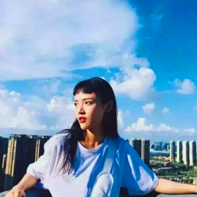 2025年情侣头像真人一人一张