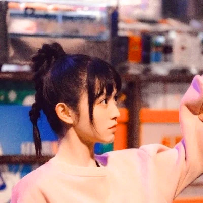 2025年情侣头像真人一人一张