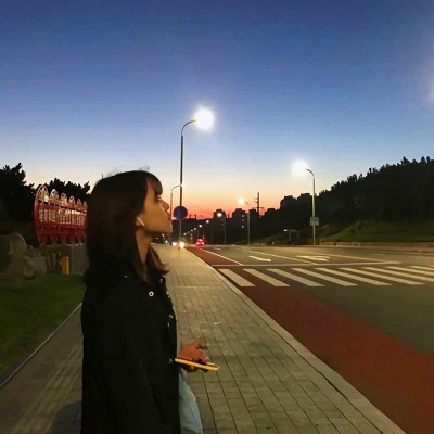2025年情侣头像一男一女一对