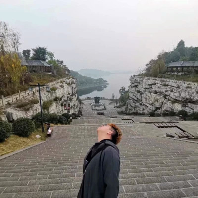 2025年情侣头像一男一女一对